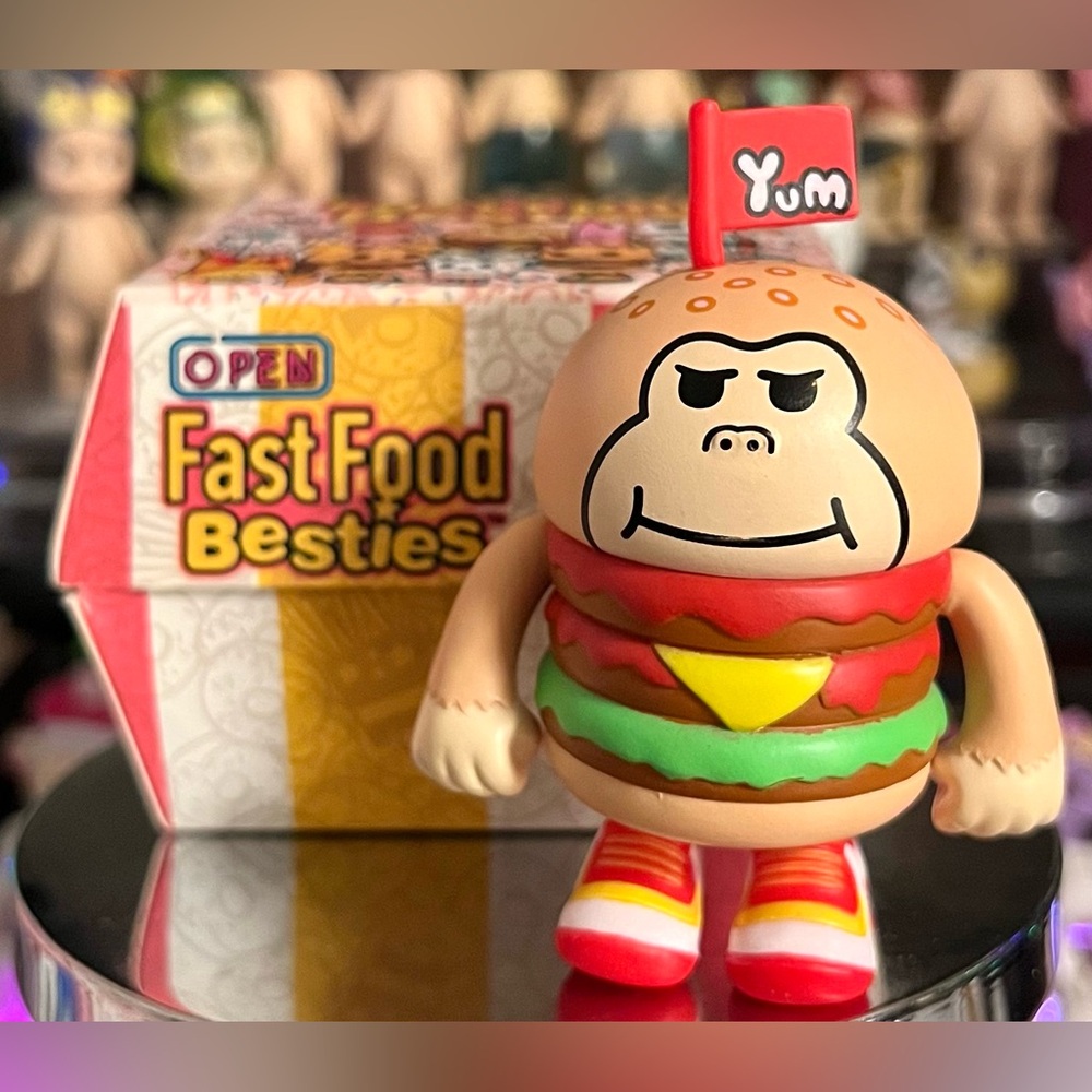 Tokidoki Burgerilla Fast Food Besties Series Collectible Art Figure